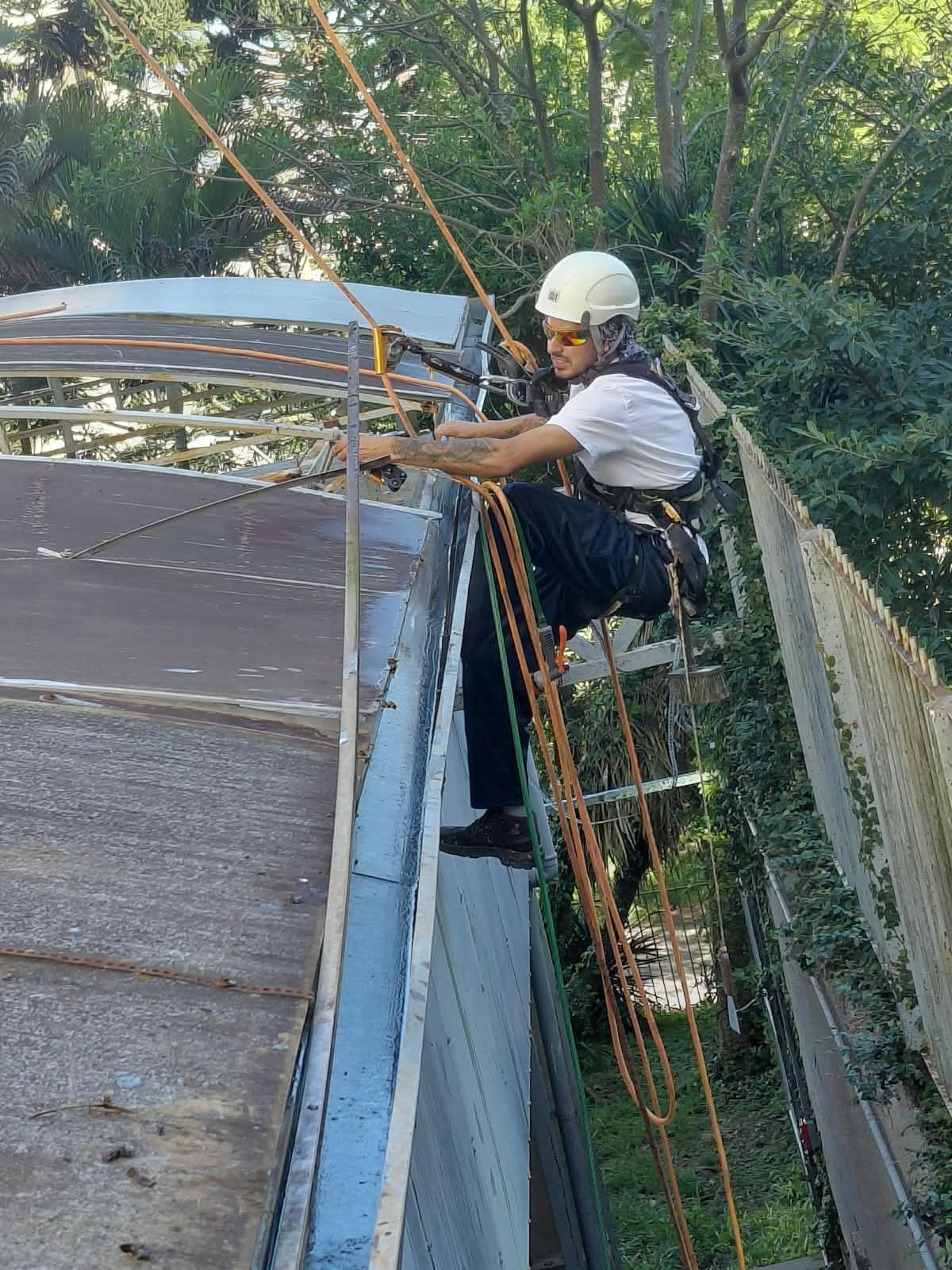 Serviço técnico em altura – V.tal